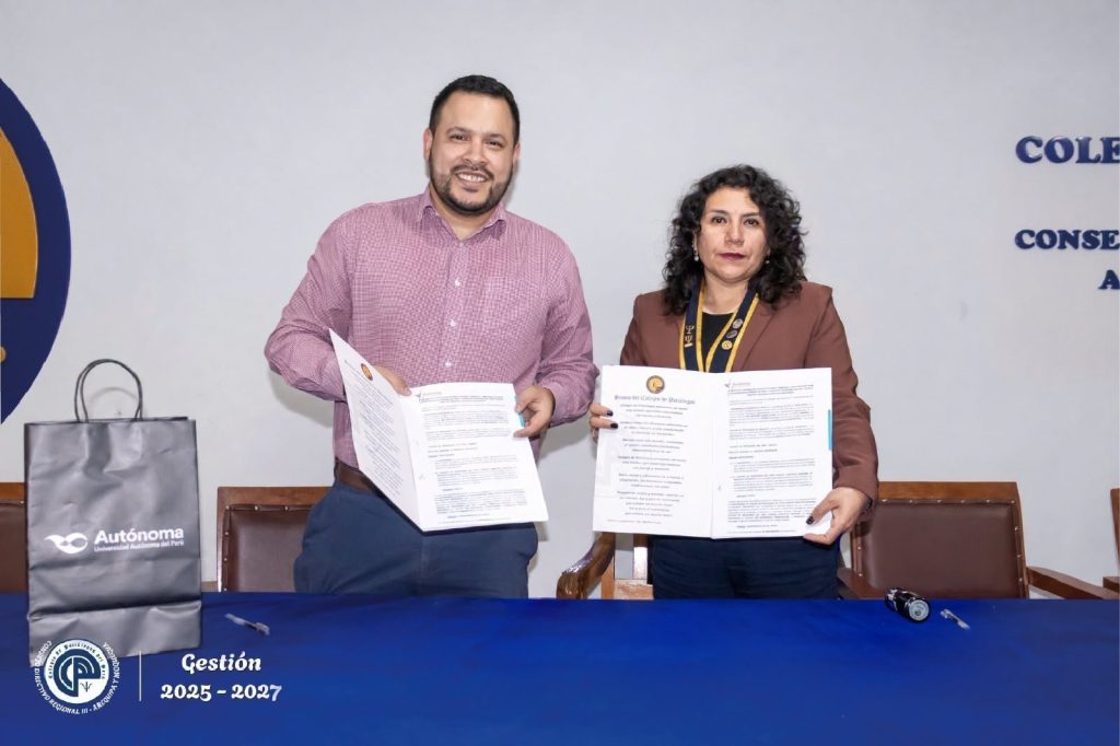 Firma de convenio con la Universidad Autónoma del Perú